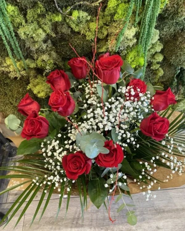 Ramo de 12 rosas rojas 1