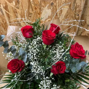 Inicio 33 Ramo de 6 Rosas Rojas 1