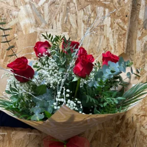 Ramo de 6 Rosas Rojas 7 Ramo de 6 Rosas Rojas - Imagen 3