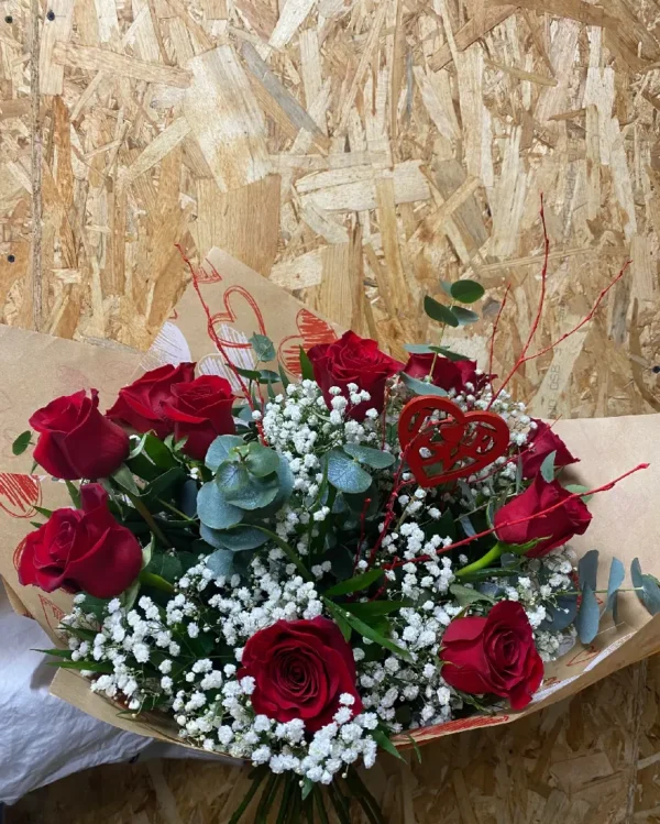 Ramo Especial Mama – 12 Rosas Rojas 2