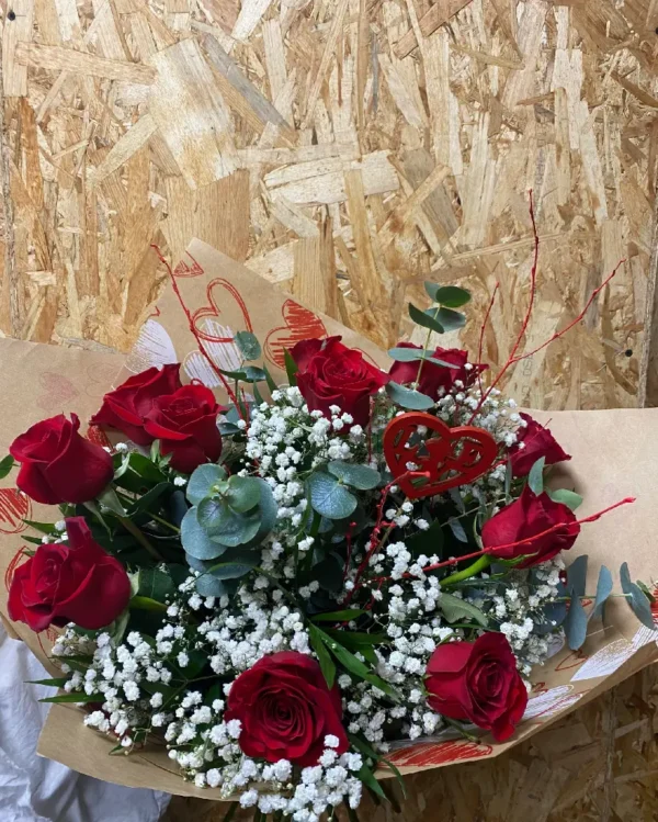 Ramo Especial Mama – 12 Rosas Rojas3