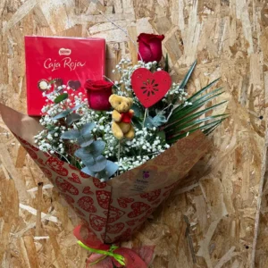 Inicio 36 Ramo Especial Mama – 2 Rosas Rojas Peluche Bombones Caja Roja