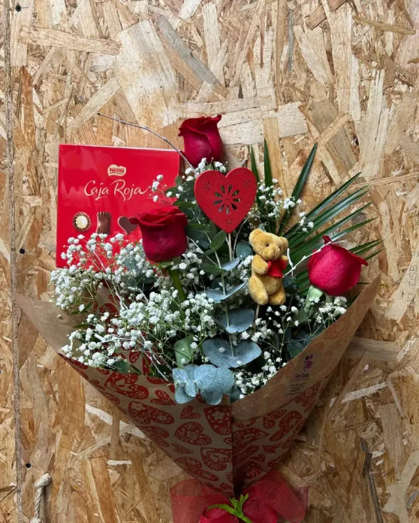 Ramo Especial Mama – 3 Rosas Rojas Peluche Bombones Caja Roja 3