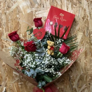 Ramo Especial Mamá - 4 Rosas Rojas + Bombones Caja Roja + Peluche - Imagen 4