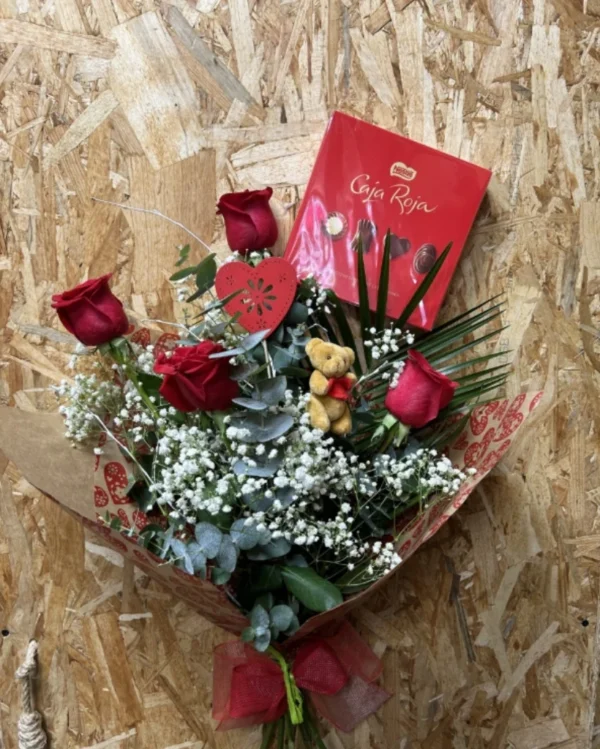 Ramo Especial Mama – 4 Rosas Rojas Bombones Caja Roja Peluche 3