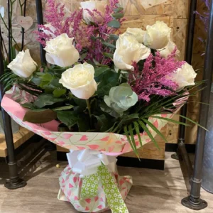 Inicio 52 Ramo de 12 Rosas Blancas