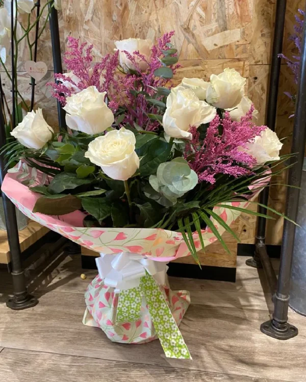 Ramo de 12 Rosas Blancas