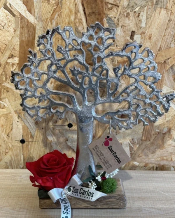 Arbol de la vida con rosa preservada roja