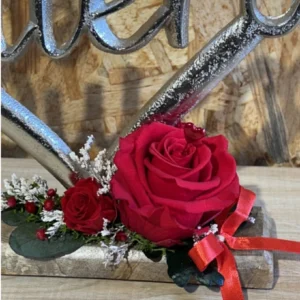 Corazón metal Te quiero con rosa roja preservada. 5 Corazón metal Te quiero con rosa roja preservada. - Imagen 3