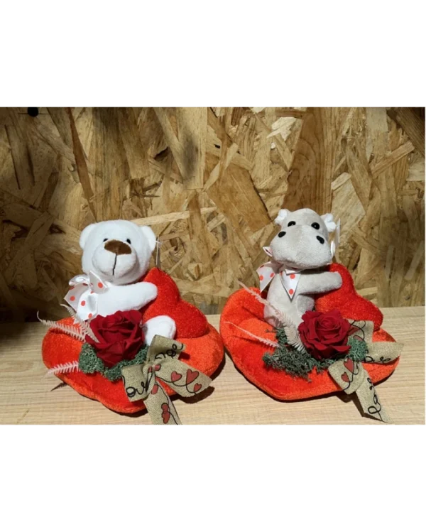 Peluche con rosa roja preservada 2