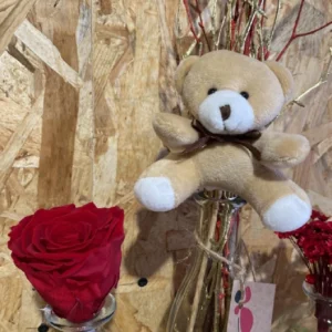 Rosa Roja eterna en bandeja con 3 jarrones. 6 Rosa Roja eterna en bandeja con 3 jarrones. - Imagen 3