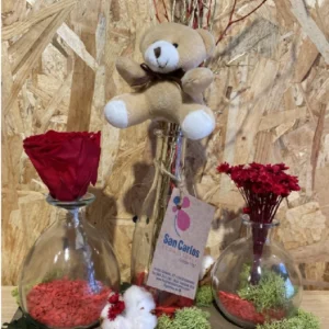 Rosa Roja eterna en bandeja con 3 jarrones. 7 Rosa Roja eterna en bandeja con 3 jarrones. - Imagen 4