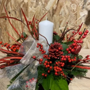 Inicio 17 Centro de mesa Ilex en tonos rojos y verdes 1