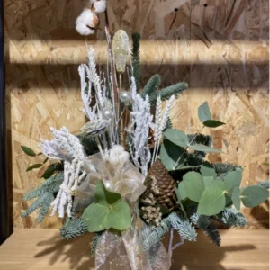 Saquito navideño en tonos blancos y verdes. - Imagen 3