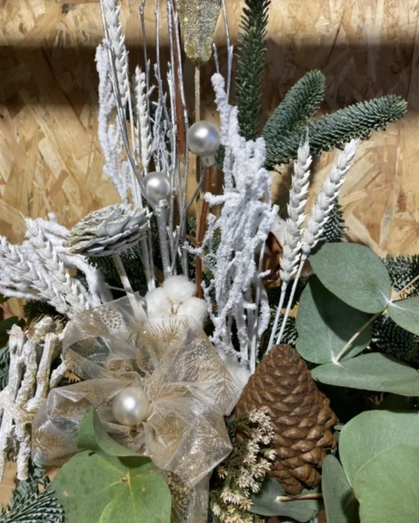 Saquito navideno en tonos blancos y verdes