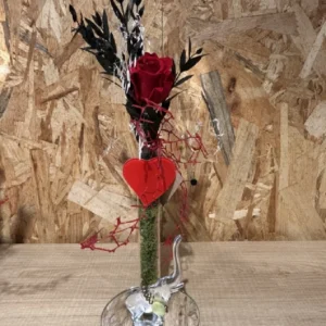 Jarrón anillero con rosa roja preservada. 4 Jarrón anillero con rosa roja preservada. - Imagen 1